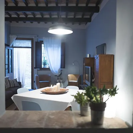 Vicolobellisei Apartment Longiano